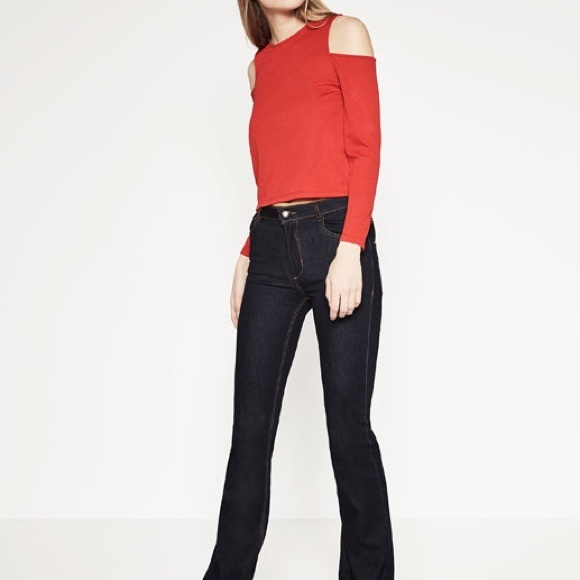 ZARA RIBBED TOP WITH CUT OUT OPEN SHOULDERS RED NEW WITH TAGS LARGE - Picture 1 of 4